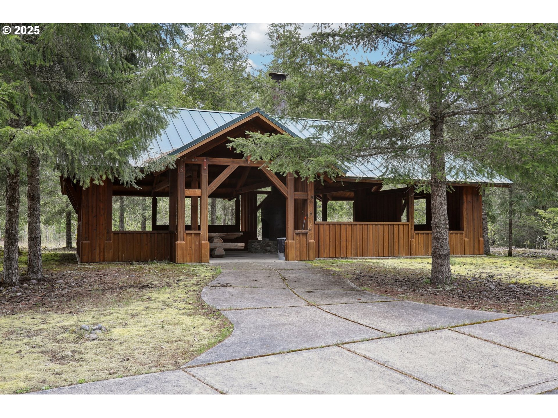 230 Riley Court Toutle, WA 98649 - Photo 44 of 48 a front view of a house with a yard