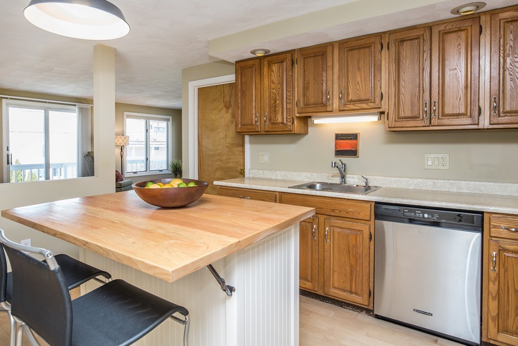 55 Wave Way, Unit 2 Winthrop, MA 02152 - Photo 11 of 26 Gallery Image 11