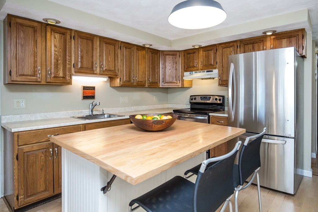 55 Wave Way, Unit 2 Winthrop, MA 02152 - Photo 10 of 26 Gallery Image 10