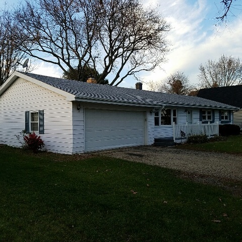 1402 Brookside Drive Rochelle, IL 61068 - Photo 3 of 19