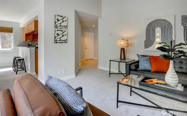 $2,175 | 12040 100th Avenue Northeast, Unit J303, Kirkland, WA 98034