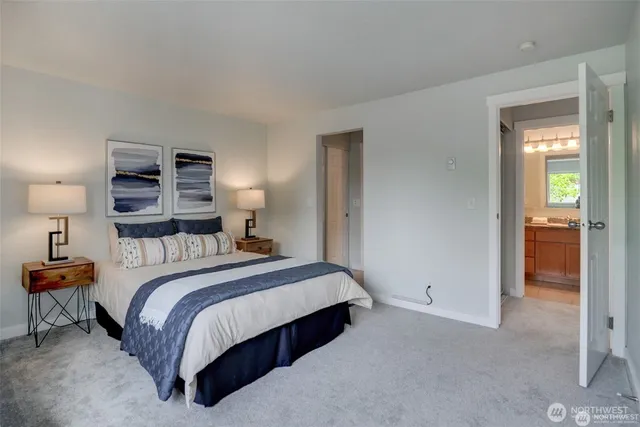 $2,175 | 12040 100th Avenue Northeast, Unit J303, Kirkland, WA 98034