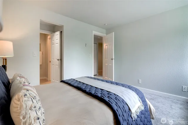 $2,175 | 12040 100th Avenue Northeast, Unit J303, Kirkland, WA 98034