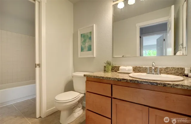 $2,175 | 12040 100th Avenue Northeast, Unit J303, Kirkland, WA 98034