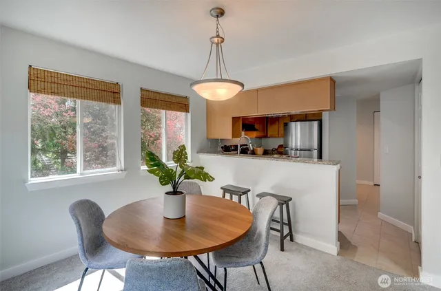 $2,175 | 12040 100th Avenue Northeast, Unit J303, Kirkland, WA 98034