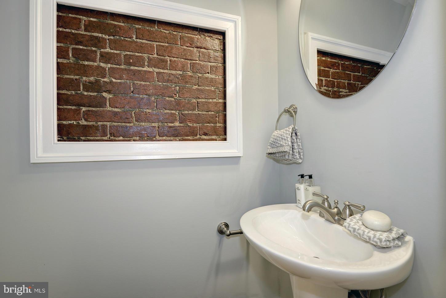 1219 Independence Avenue Southeast Washington, DC 20003 - Photo 12 of 30 Bath