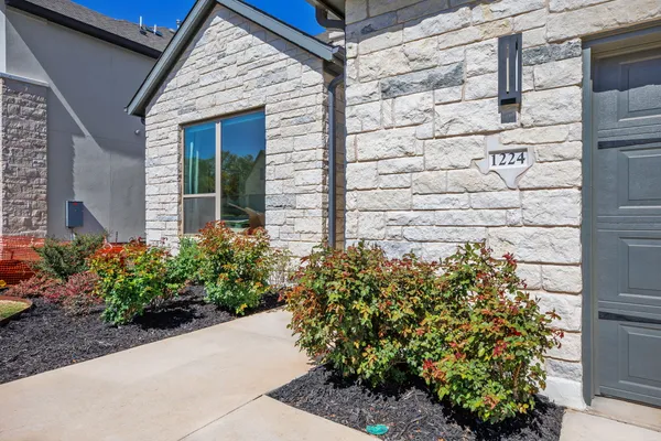$799,999 | 1224 River Trace, Georgetown, TX 78628