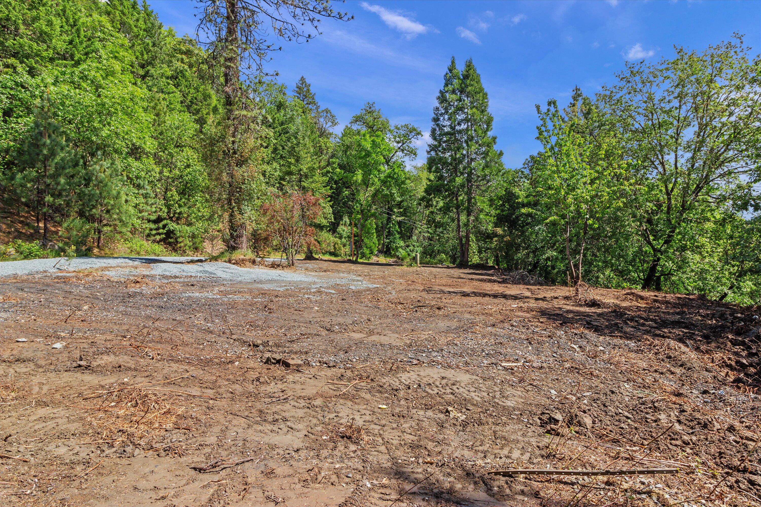2670 Robertson Bridge Road Grants Pass, OR 97526 - Photo 13 of 24 16-2670 Robertson Bridge Rd-16