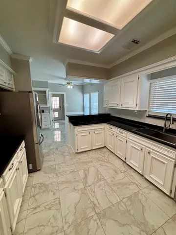 $2,995 | 20219 Brondesbury Drive, Katy, TX 77450