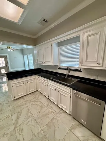 $2,995 | 20219 Brondesbury Drive, Katy, TX 77450