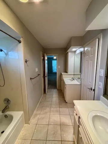 $2,995 | 20219 Brondesbury Drive, Katy, TX 77450