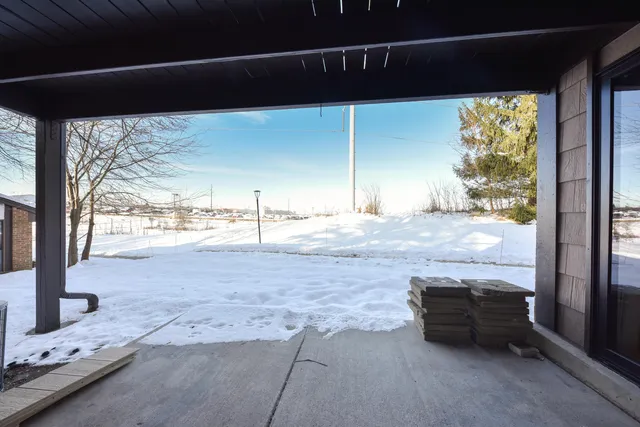 $89,000 | 8605 North Servite Drive, Unit 105, Milwaukee, WI 53223