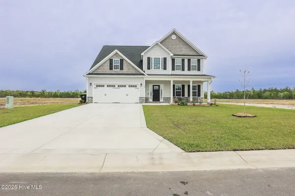 $2,400 | 769 Regiment Road, Jacksonville, NC 28546