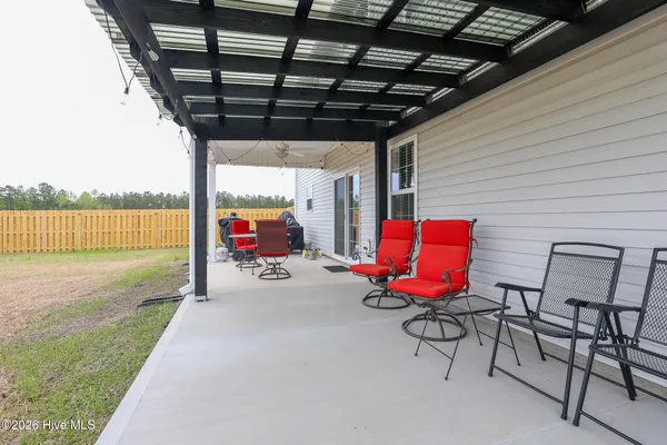 $2,400 | 769 Regiment Road, Jacksonville, NC 28546
