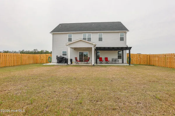$2,400 | 769 Regiment Road, Jacksonville, NC 28546