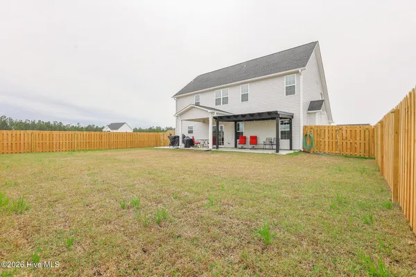 $2,400 | 769 Regiment Road, Jacksonville, NC 28546