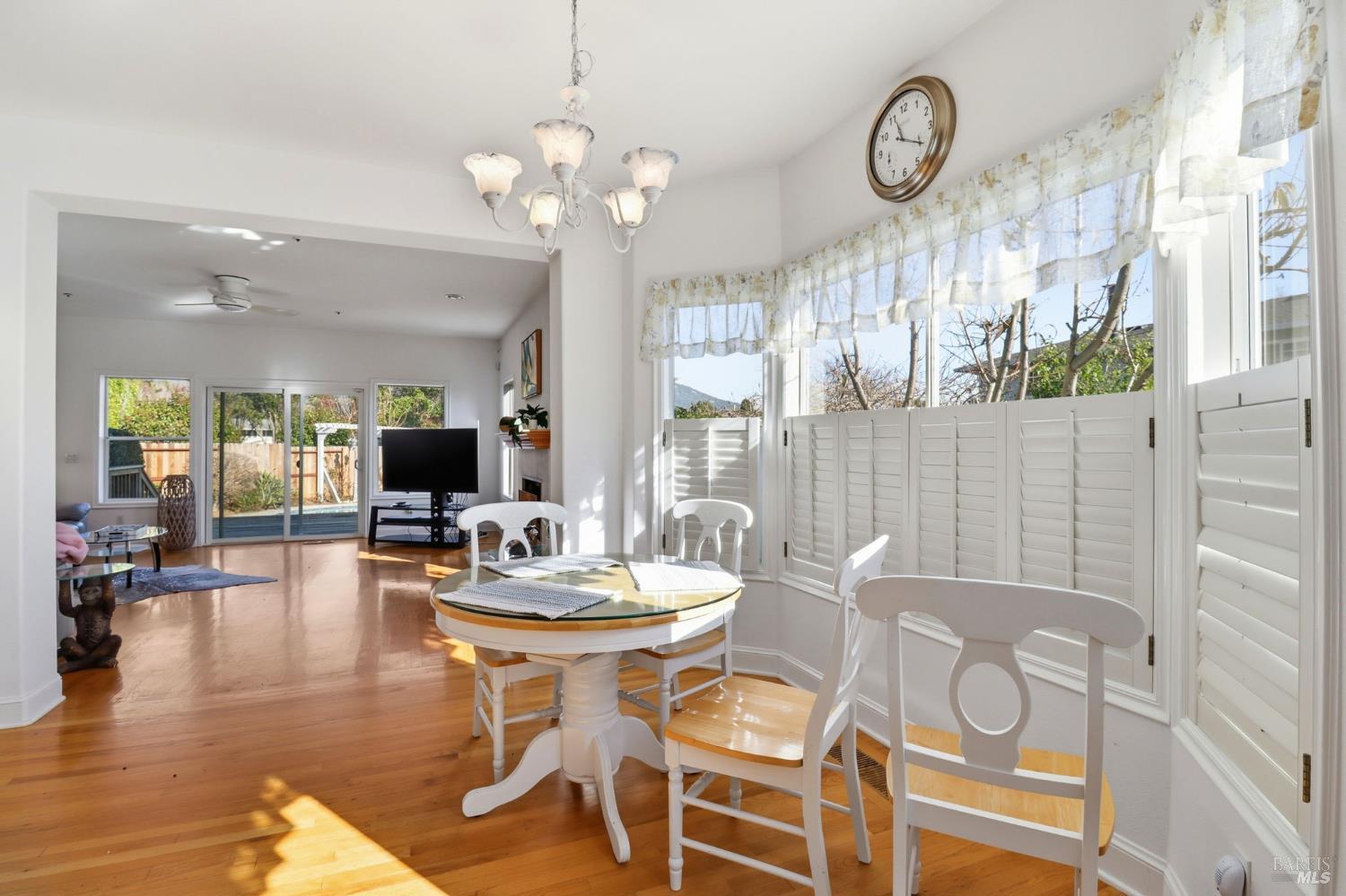 39 Erica Court Novato, CA 94947 - Photo 17 of 55