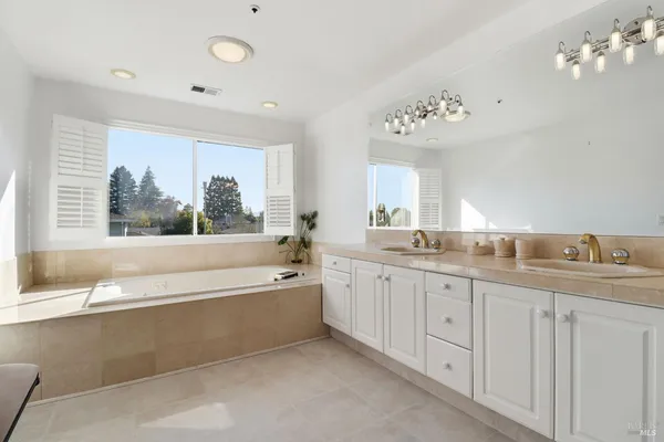 $1,685,000 | 39 Erica Court, Novato, CA 94947