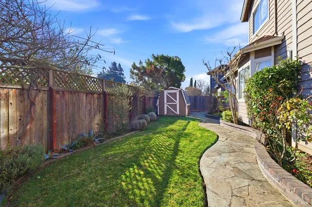 $1,799,999 | 39 Erica Court, Novato, CA 94947