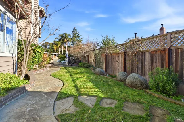 $1,799,999 | 39 Erica Court, Novato, CA 94947