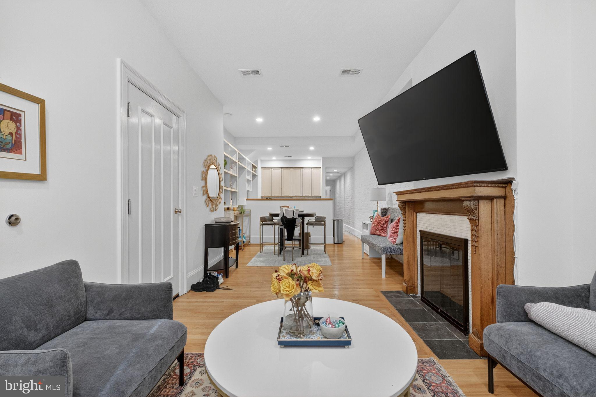 1769 T Street Northwest Washington, DC 20009 - Photo 6 of 29