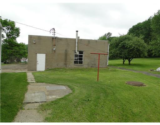 334 Nine Eighty Road McDonald, PA 15057 - Photo 16 of 18 Yard/Garden.
