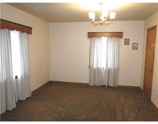 334 Nine Eighty Road McDonald, PA 15057 - Photo 7 of 18 Dining Room.