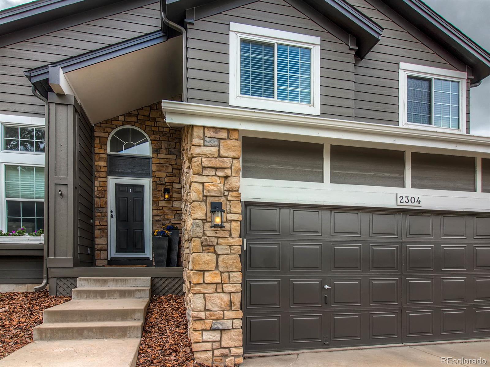 2304 Weatherstone Circle Highlands Ranch, CO 80126 - Photo 3 of 28 Gallery Image 3