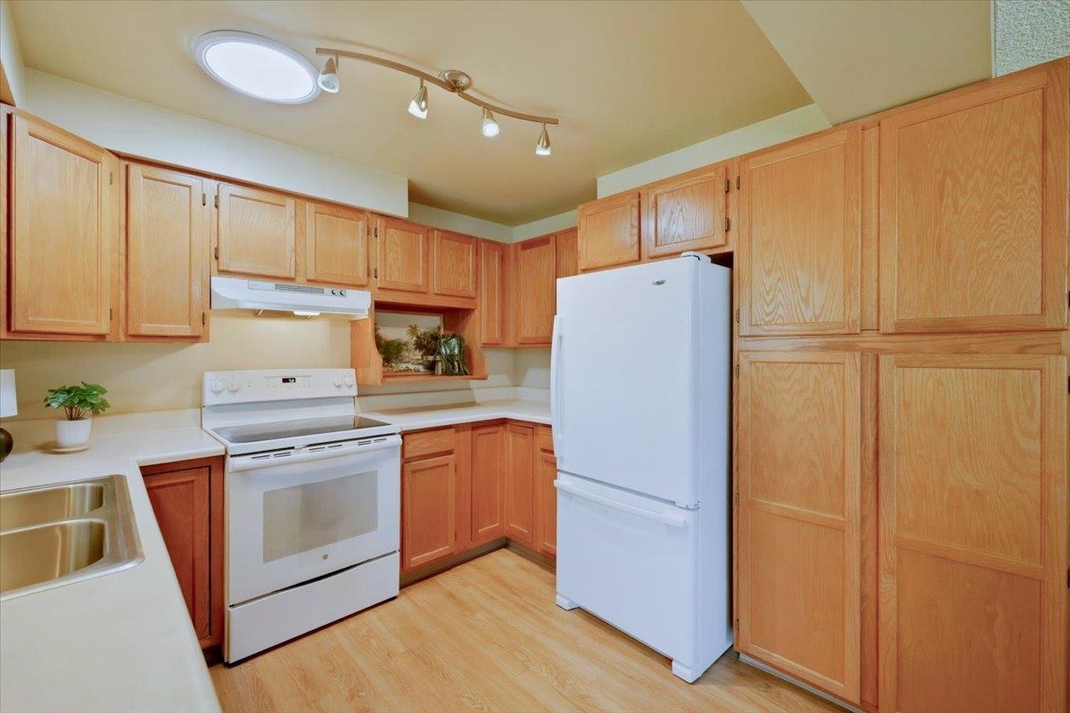 6425 North Elizabeth Street Spokane, WA 99208 - Photo 7 of 24