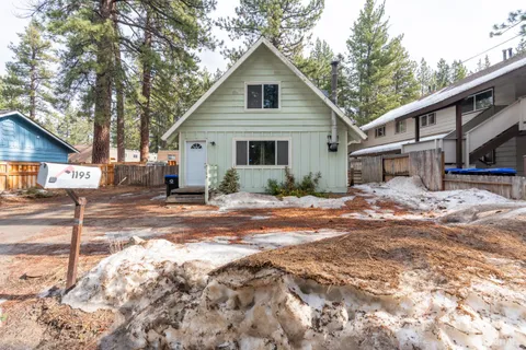 $495,000 | 1195 Bonanza Avenue, South Lake Tahoe, CA 96150