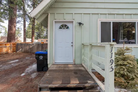 $524,000 | 1195 Bonanza Avenue, South Lake Tahoe, CA 96150