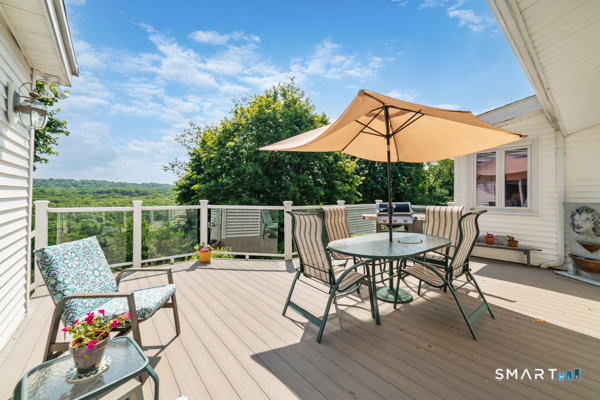 72 Calhoun Avenue Trumbull, CT 06611 - Photo 6 of 40