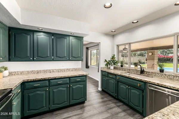 $689,000 | 2021 East Pegasus Drive, Tempe, AZ 85283