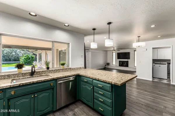 $689,000 | 2021 East Pegasus Drive, Tempe, AZ 85283