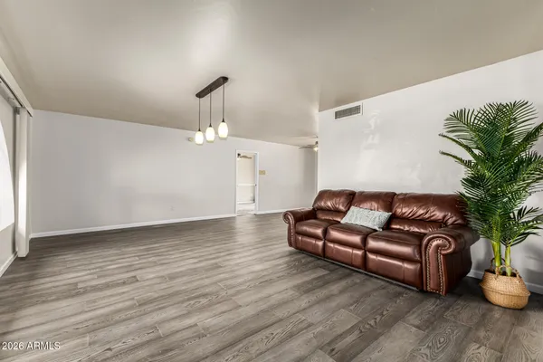 $689,000 | 2021 East Pegasus Drive, Tempe, AZ 85283