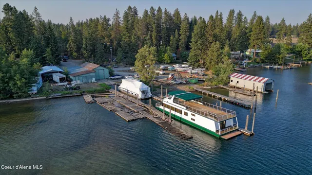 $10,000,000 | 5729 East Marine Drive, Post Falls, ID 83854