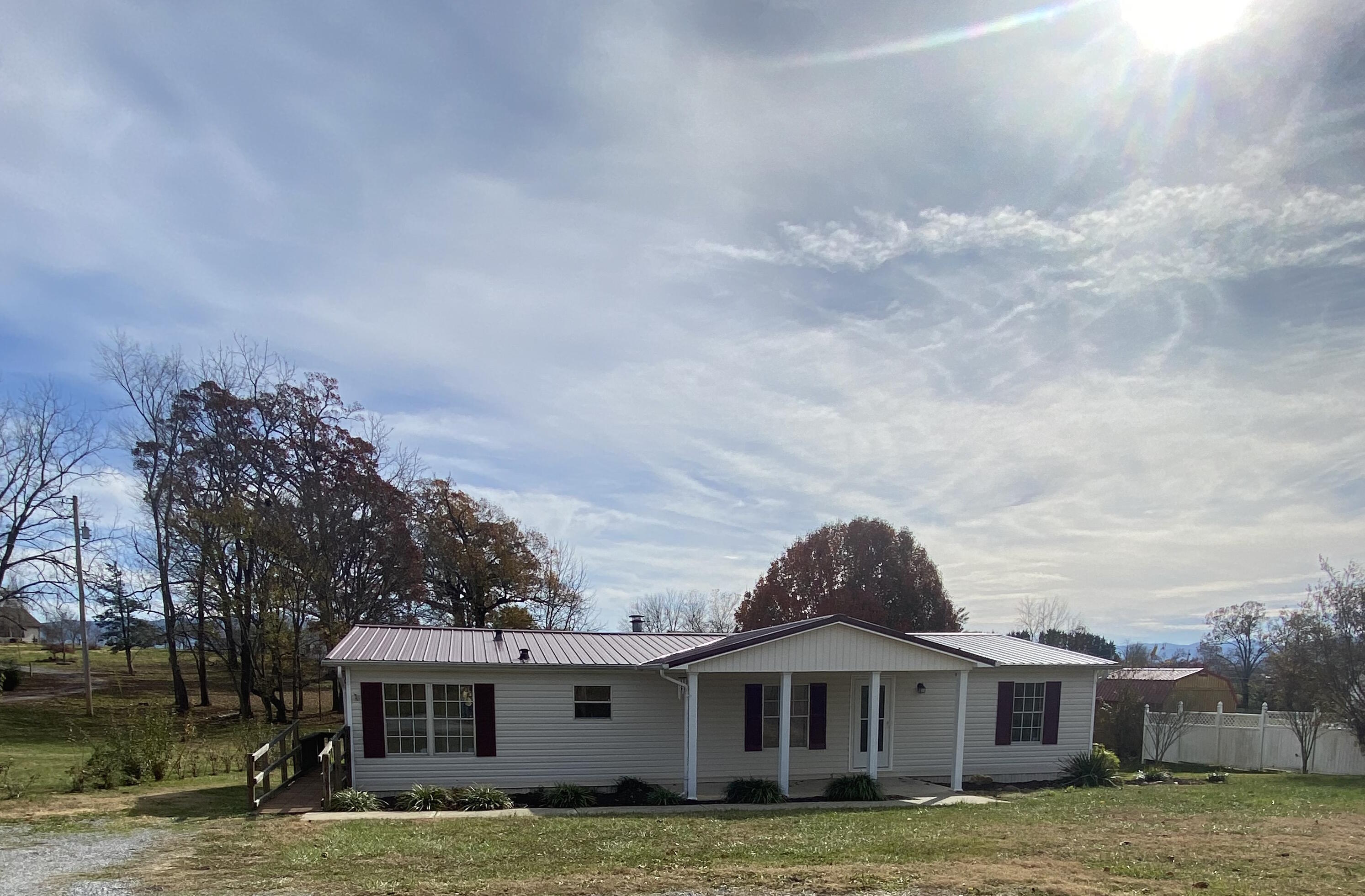 169 West Allens Bridge Road Greeneville, TN 37743 - Photo 2 of 35 IMG-1769