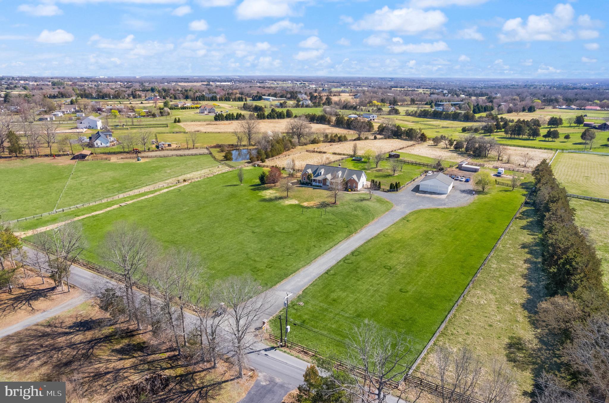 13145 Carriage Ford Road Nokesville, VA 20181 - Photo 2 of 70