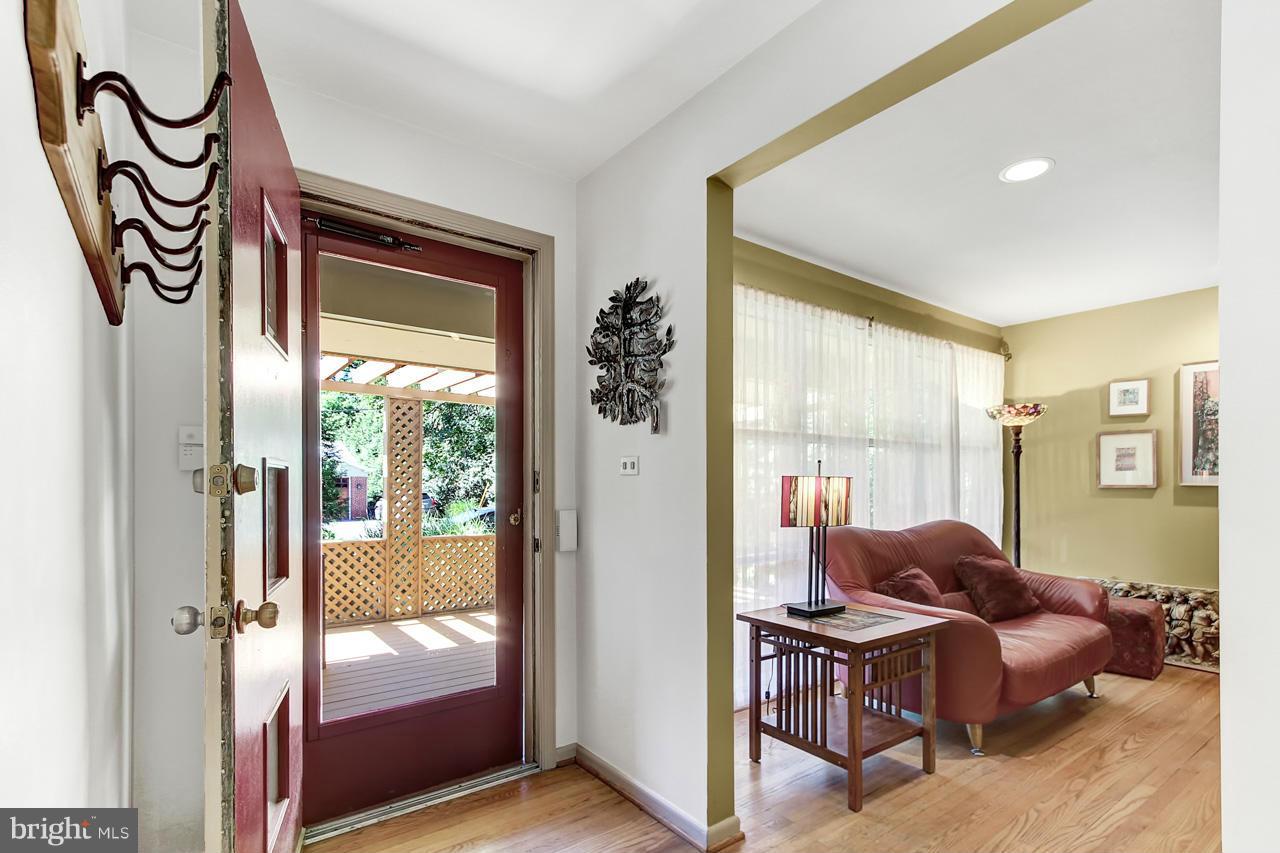 7921 Springway Road Baltimore, MD 21204 - Photo 3 of 30 Interior (General)