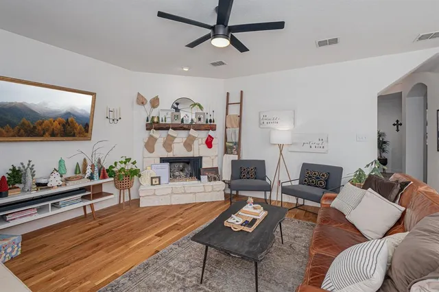 $3,200 | 14521 Crystal Lake Drive, Little Elm, TX 75068