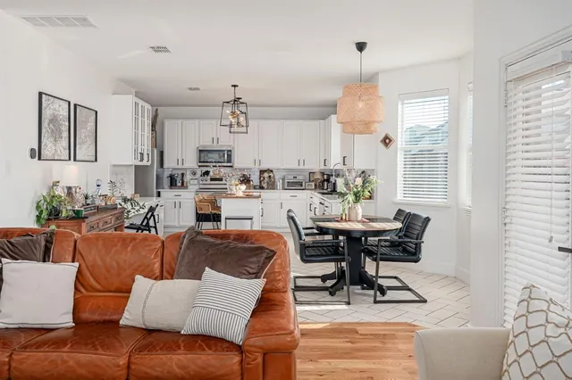 $3,200 | 14521 Crystal Lake Drive, Little Elm, TX 75068