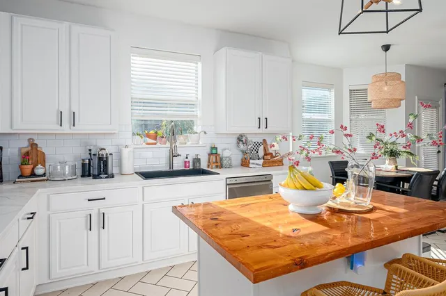 $3,200 | 14521 Crystal Lake Drive, Little Elm, TX 75068