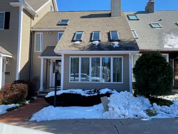 $2,450 | 181 Salem Street, Unit 3, Woburn, MA 01801