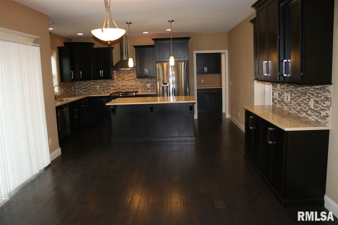 11002 North Ruby Court Dunlap, IL 61525 - Photo 7 of 34 Gallery Image 7