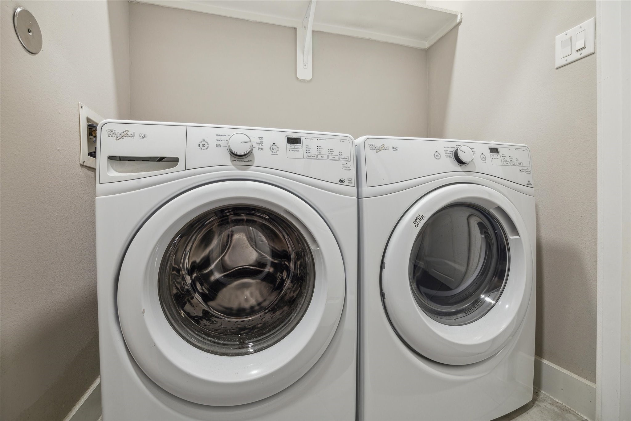 4508 Cornish Street, Unit A Houston, TX 77007 - Photo 20 of 22 Utility Room located on the 3rd floor. Washer/Dryer STAY.