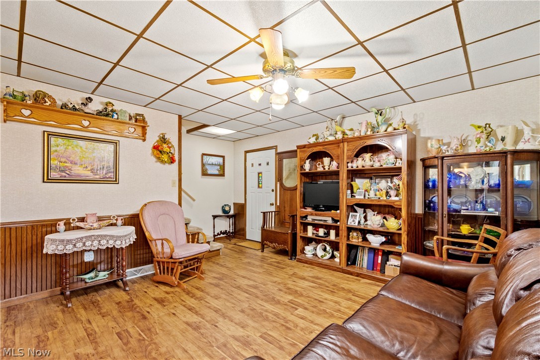 550 Middle Run Road Chester, WV 26034 - Photo 2 of 29