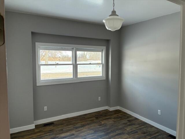 4760 East Main Street Stockbridge, MI 49285 - Photo 9 of 12 Bedroom 1 pic 1