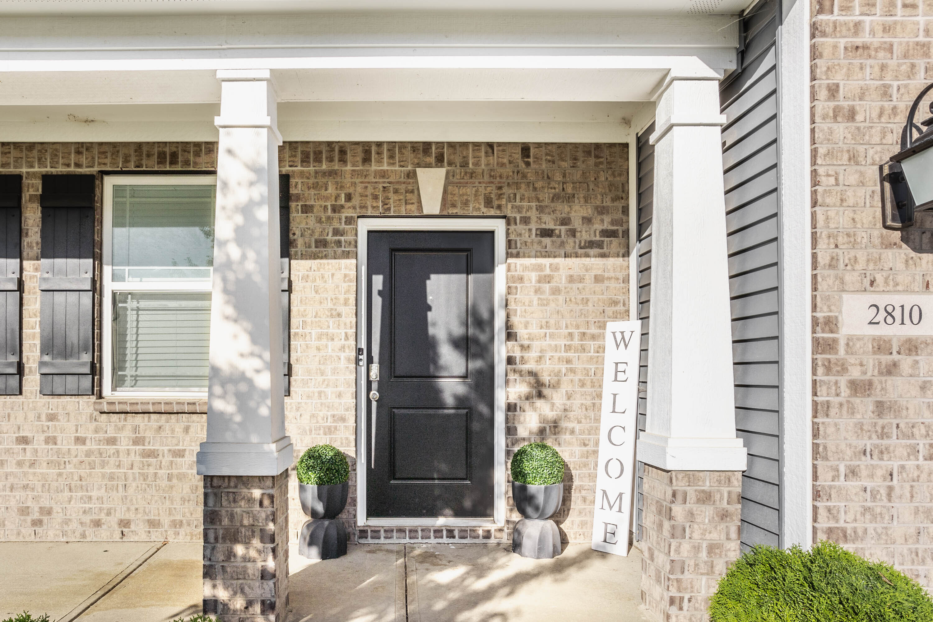 2810 Pointe Club Road Indianapolis, IN 46229 - Photo 2 of 27