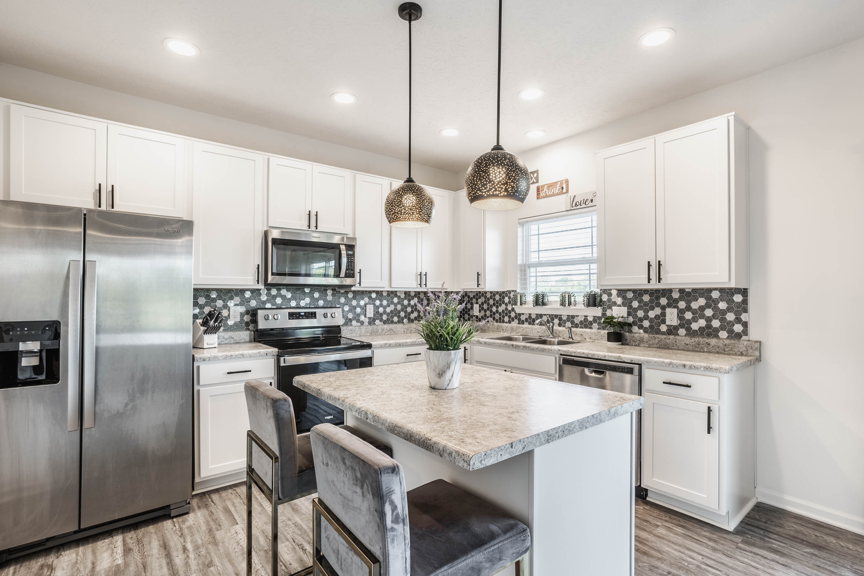 2810 Pointe Club Road Indianapolis, IN 46229 - Photo 7 of 27