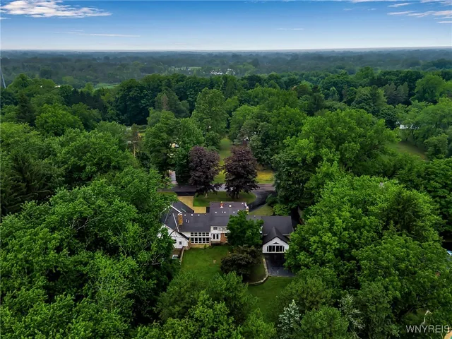 $679,900 | 1750 Woodard Road, Elma, NY 14059